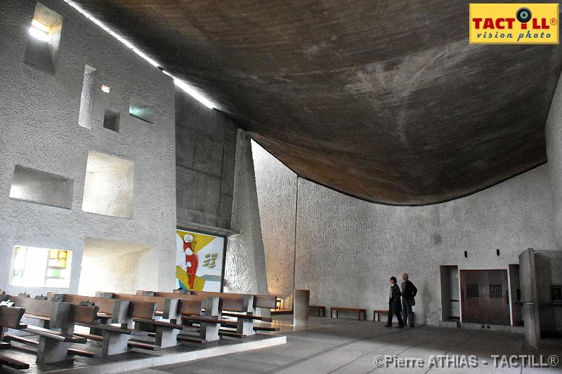 chapelle_ronchamp_20150906_D72_1109.JPG - Chapelle Notre-Dame-du-Haut1955, colline de BourlémontLe CorbusierRonchamp, Haute-Saône6 Septembre 2015